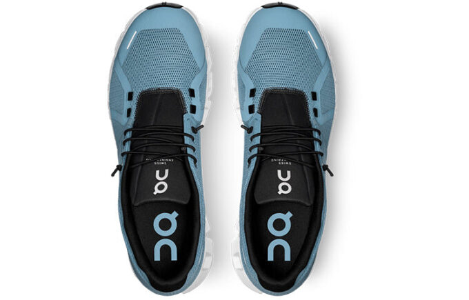 Cloud 5 in «Niagara Black»