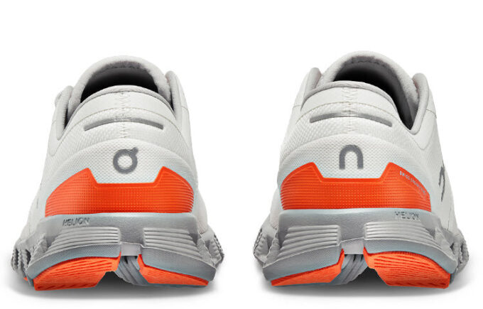 Cloud X 3 «Elfenbein-Legierung»