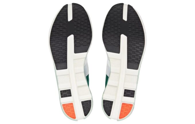 Cloudboom Echo 3 «Naturweiß Minzgrün»