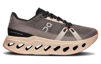 Cloudeclipse «Verblasster Sand»