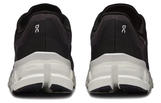 Cloudflow 4 «Schwarz Weiß»