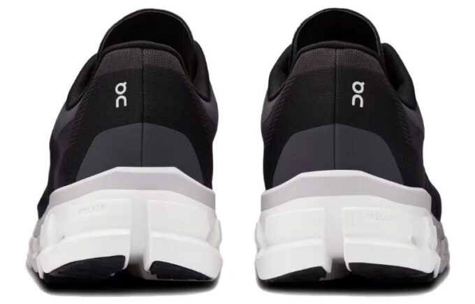 Cloudflow 4 «Schwarz Weiß»