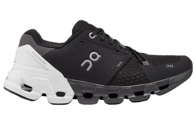 Cloudflyer 4 «Schwarz Weiß»