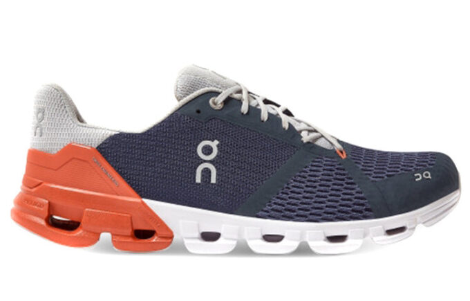 Cloudflyer «Mitternachtsrost»