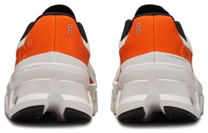 Cloudmonster «Naturweiß-Flamme»