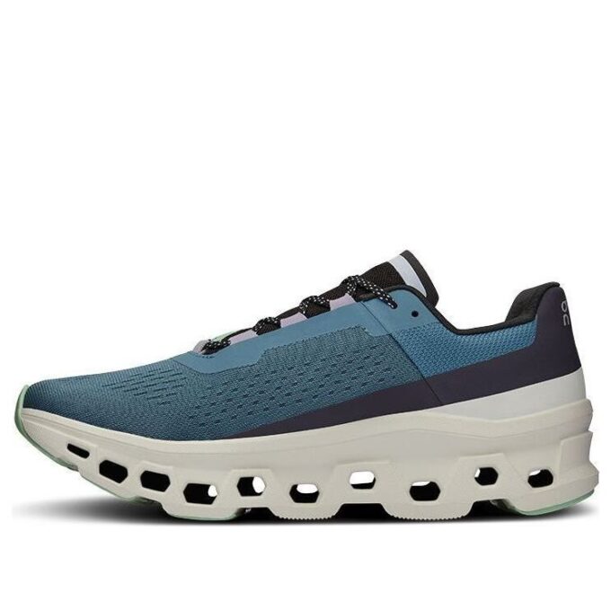 Cloudmonster «Staub Dunst»