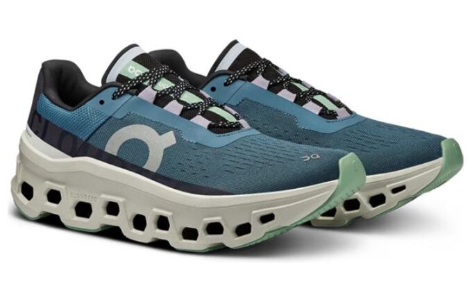 Cloudmonster «Staub Dunst»