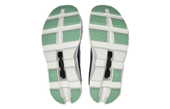 Cloudmonster «Staub Dunst»