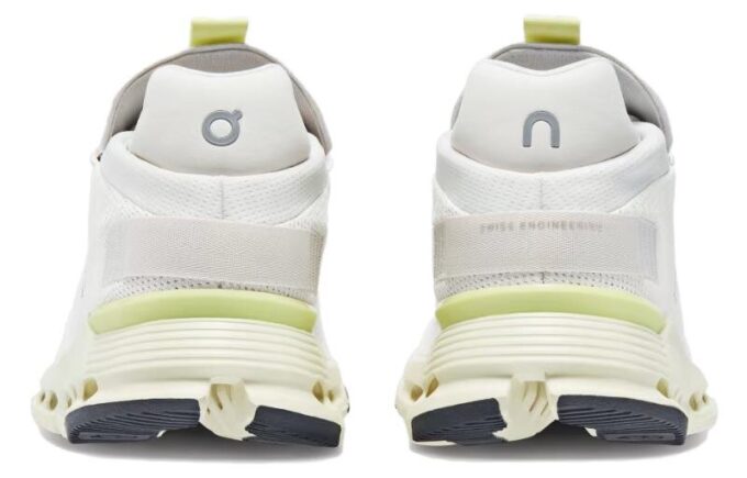 Cloudnova «Naturweiß Ungerbt»