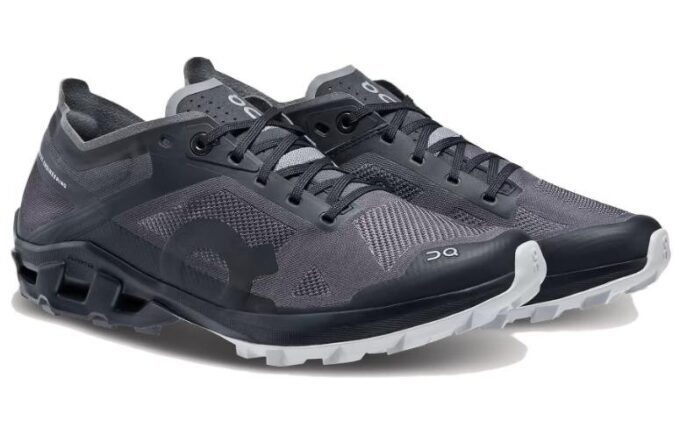 Cloudventure Peak 3 «Schwarzer Gletscher»