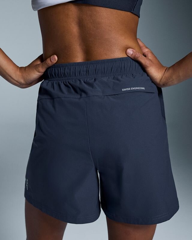 Damen 5″ Core Shorts Mitternacht Damen 5″ Core Shorts Mitternacht