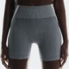 Damen Studio Strick Shorts