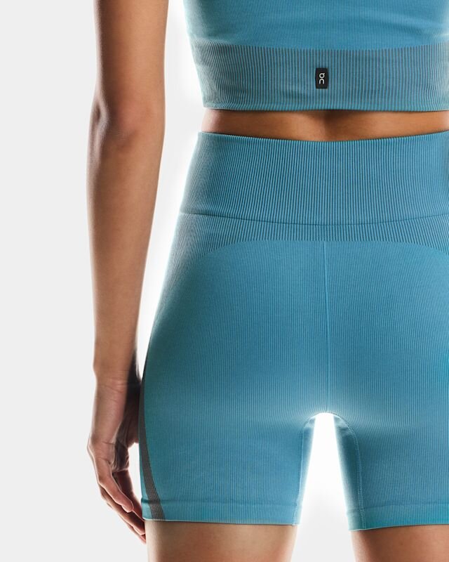 Damen Studio Strick Shorts Damen Studio Strick Shorts