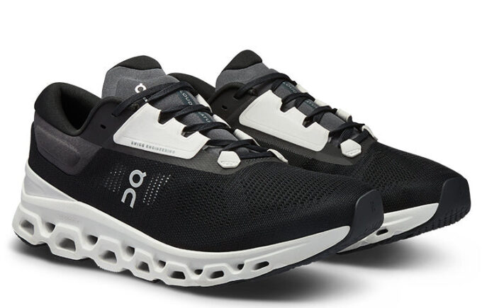 ON Cloudstratus 3 «Schwarz Frost»