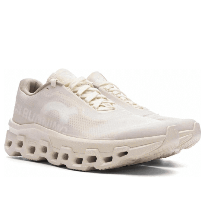 On Running x Invincible Cloudmonster 2 «Elfenbeinweiß»
