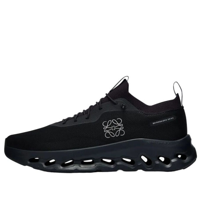 On Running x LOEWE Cloudtilt «All Black»