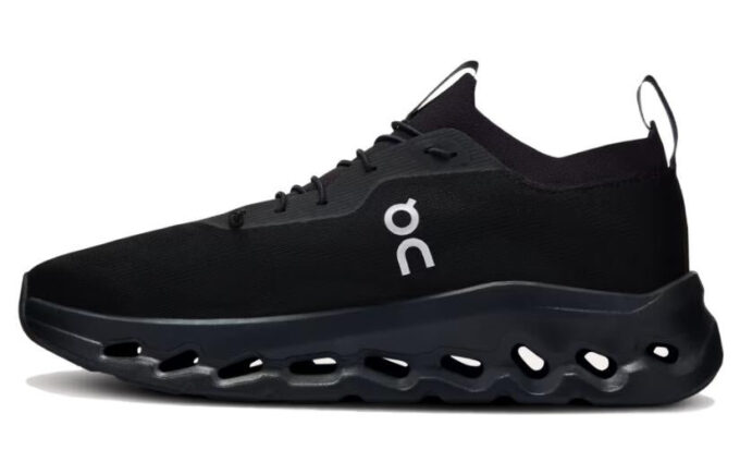 On Running x LOEWE Cloudtilt «All Black»