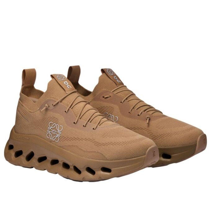 On Running x LOEWE Cloudtilt «Dunkelsand»
