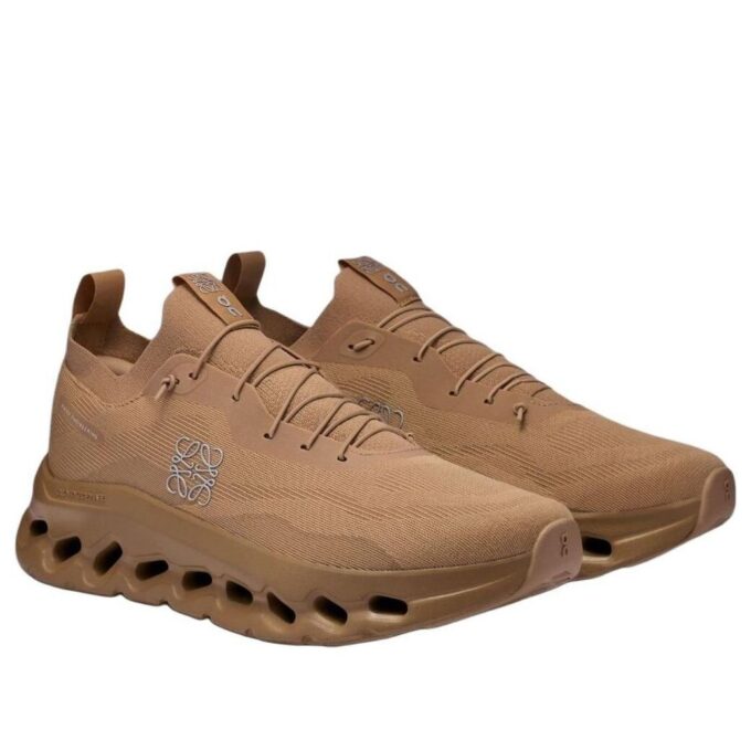On Running x LOEWE Cloudtilt «Dunkelsand» On Running x LOEWE Cloudtilt «Dunkelsand»