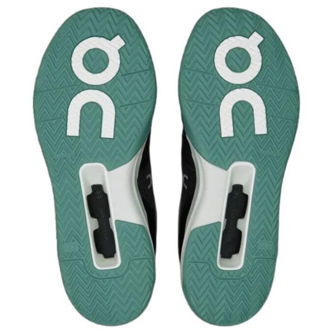 On Running x The Roger Clubhouse Pro «Schwarz Grün»